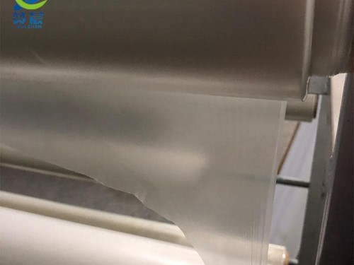 TPU環(huán)保膜強(qiáng)度高、韌性好、耐寒性、耐油性復(fù)合膜